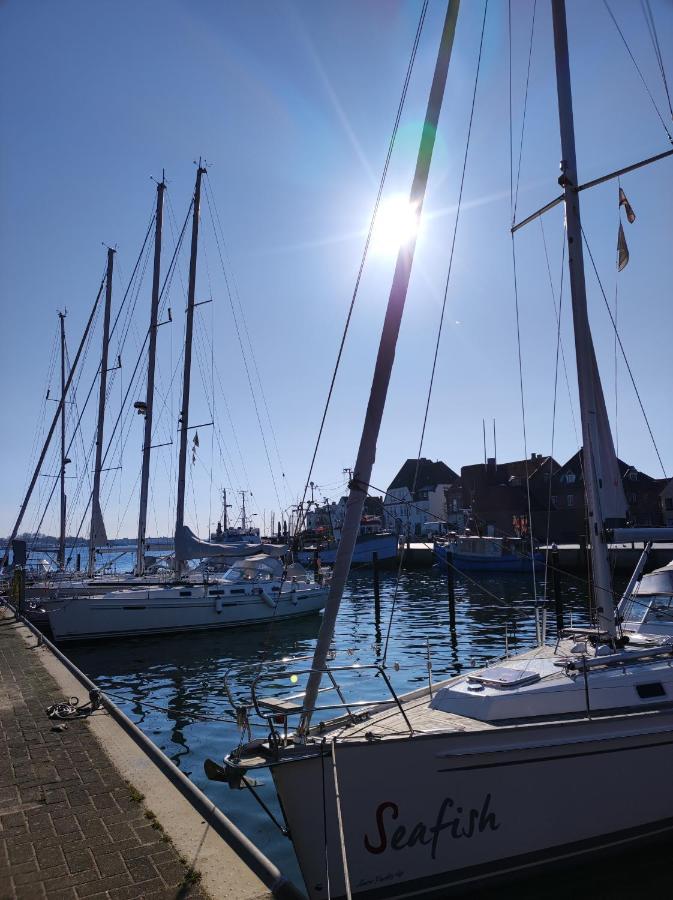 Pier 12 Ferienwohnung Eckernförde Exteriör bild