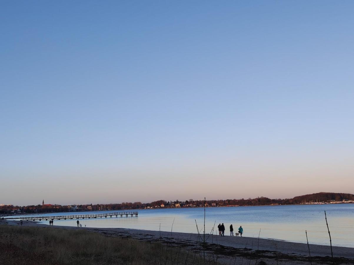 Pier 12 Ferienwohnung Eckernförde Exteriör bild